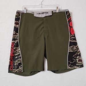 Clinch gear cammo combat shorts mens size 36